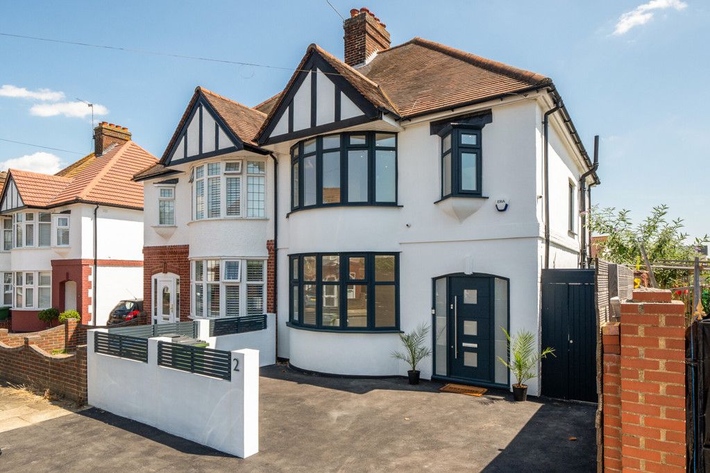 Property photo 1 of 18 External