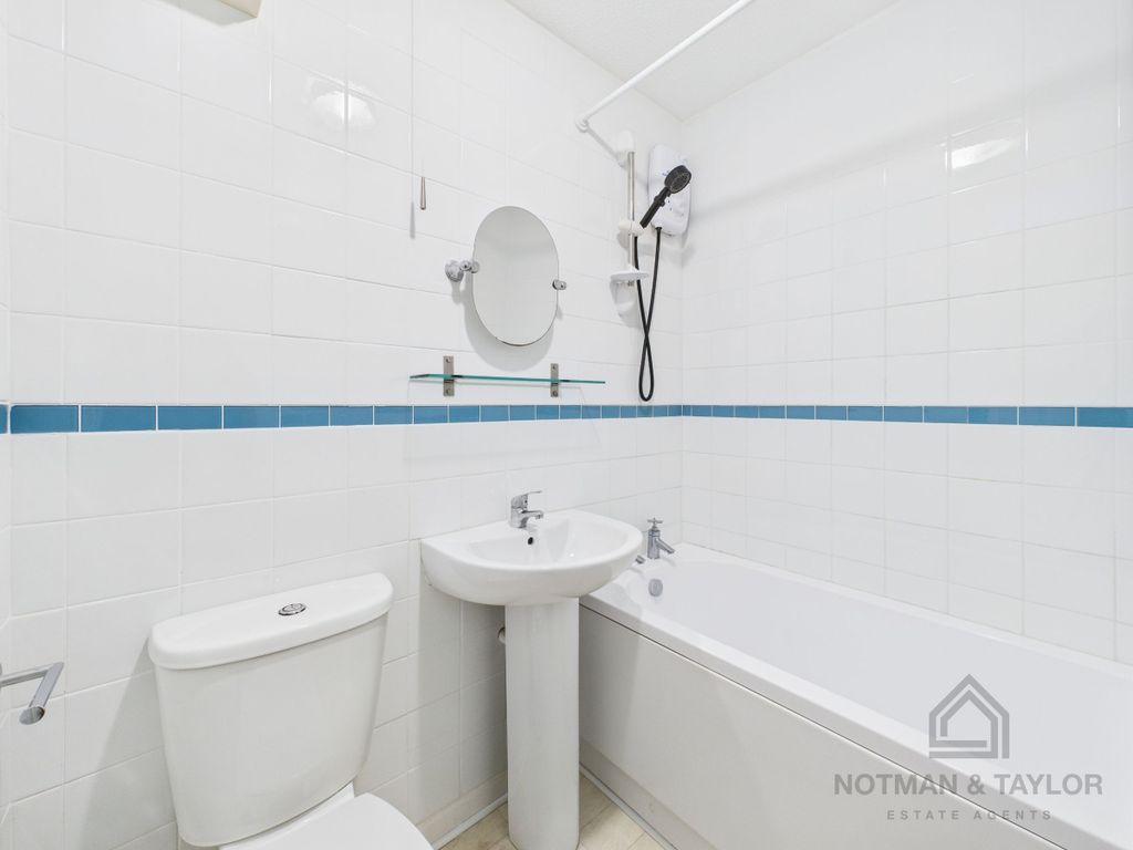 Property photo 3 of 6