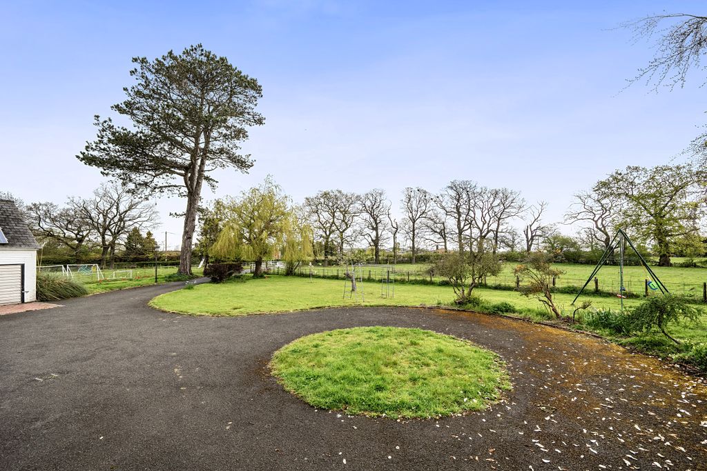 Additional image 2 of 6 bed link detached house for saleWhitehouse Farm, Middleton, Oswestry, Shropshire SY11