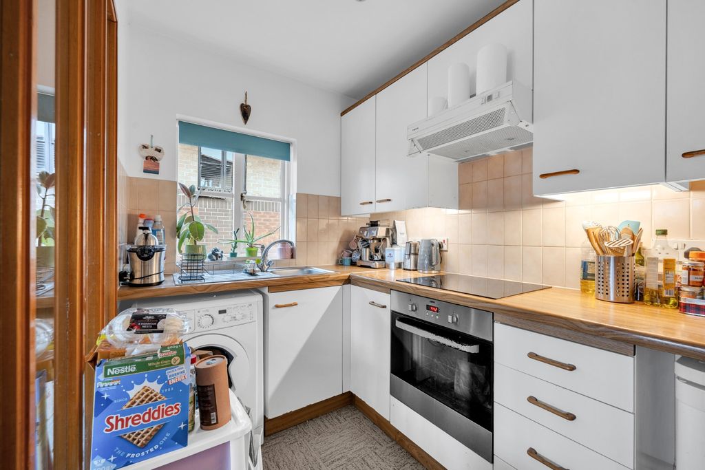 Property photo 3 of 6 4778113