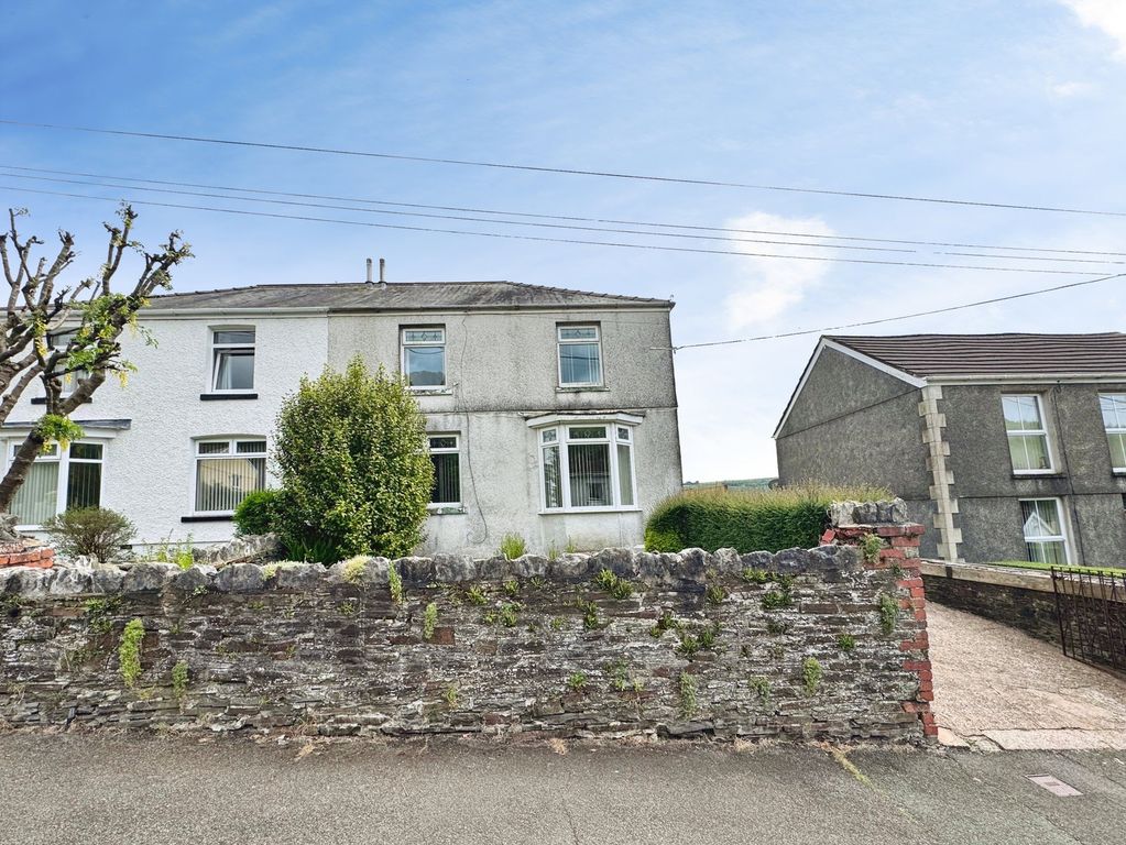 Property photo 1 of 27