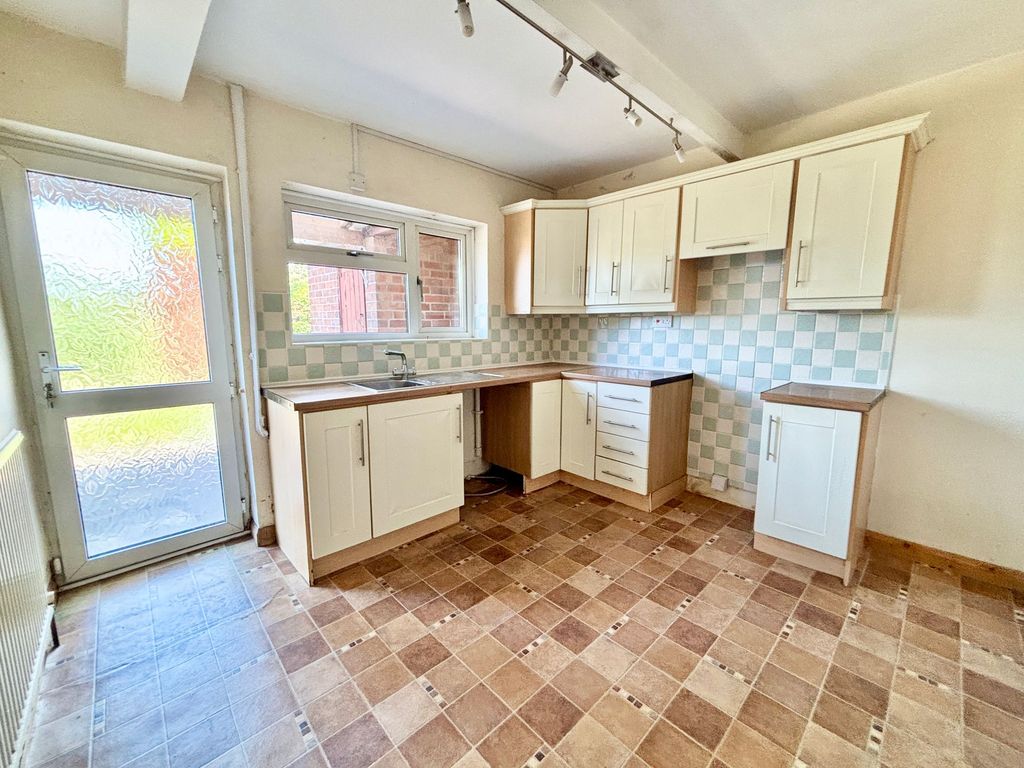 Property photo 2 of 23