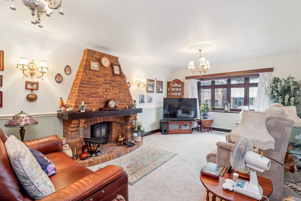 Property photo 3 of 22 Img_4234