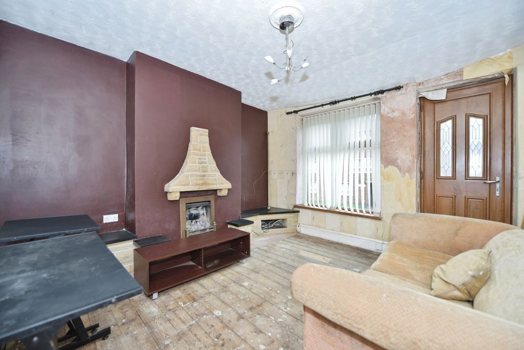 Property photo 2 of 15 Pbox-Img.Jpg