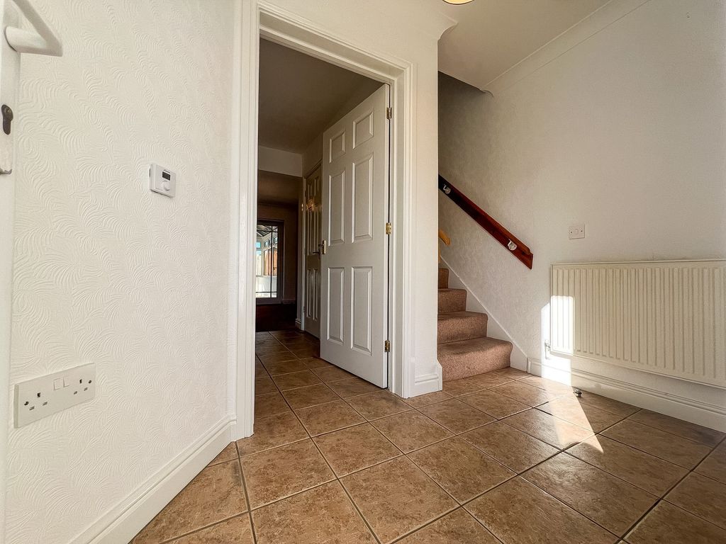 Property photo 3 of 12 E71125Bf-c47E-4A35-A713-10E4091Ea6d1