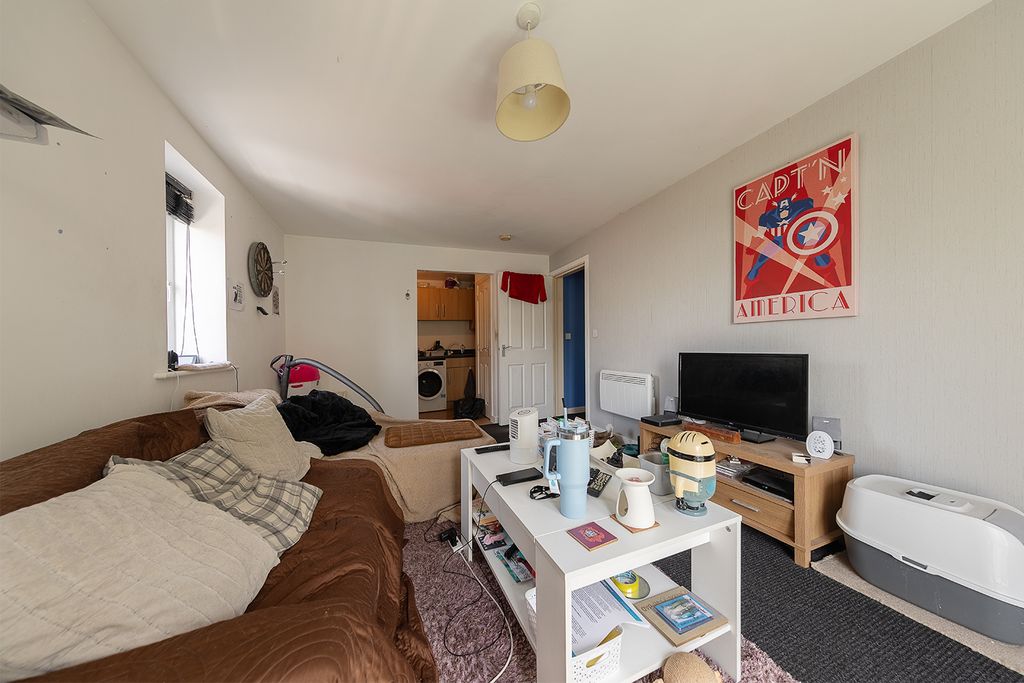 Property photo 3 of 18