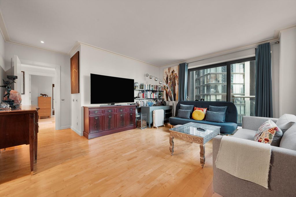 Property photo 3 of 11 Image