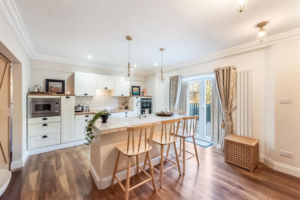 Property photo 2 of 49 Kitchen