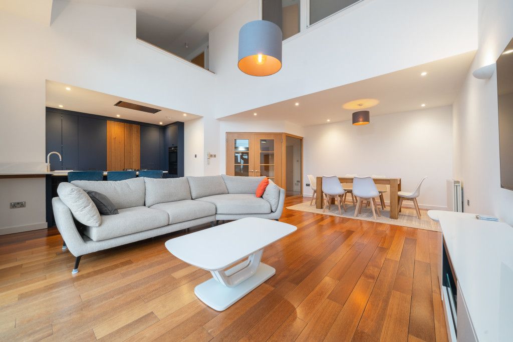 Property photo 2 of 38