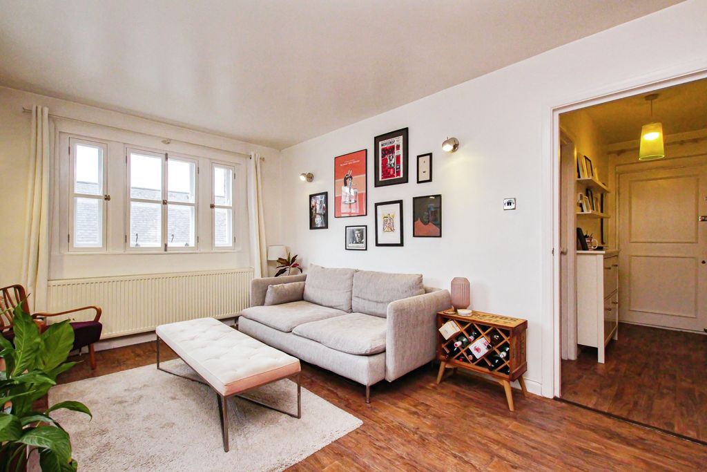 Property photo 1 of 15 Living Room