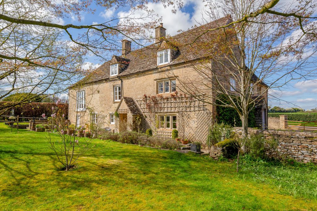 Property photo 1 of 31 Image