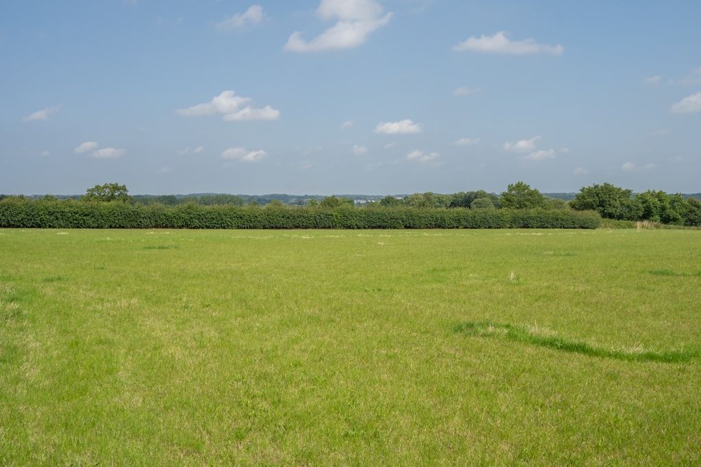 Property photo 3 of 24 Ph25