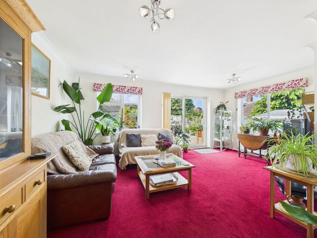 Property photo 3 of 17