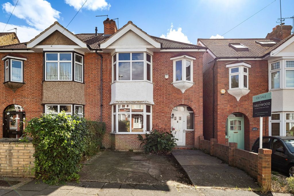 Property photo 1 of 12