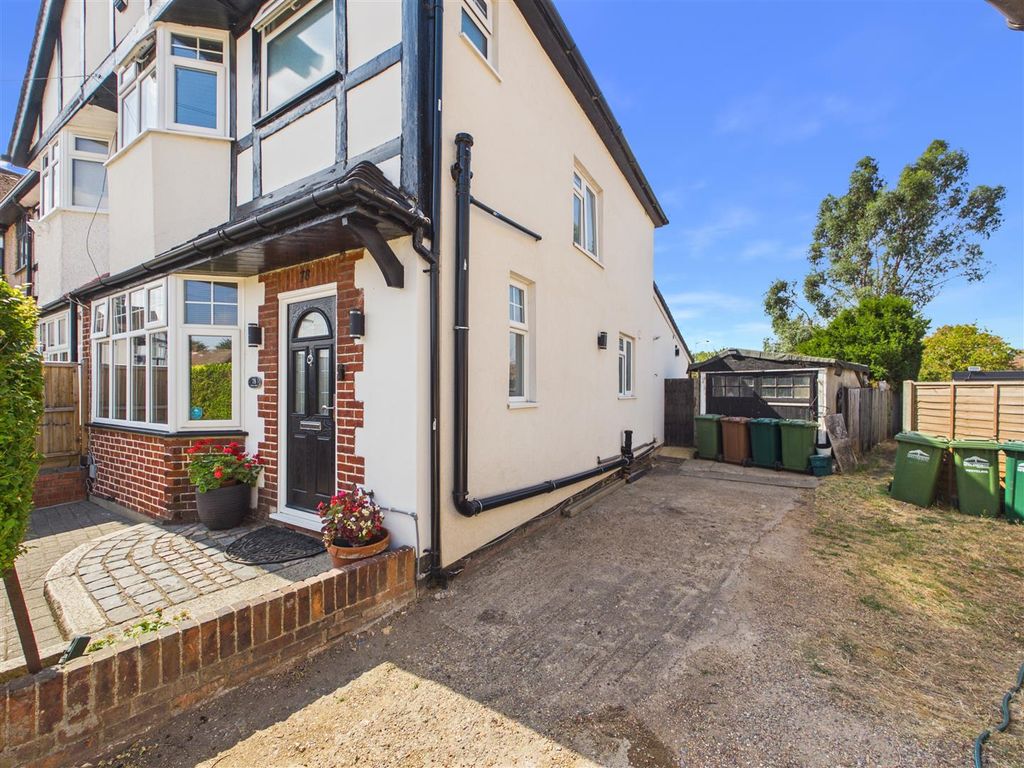 Property photo 2 of 25