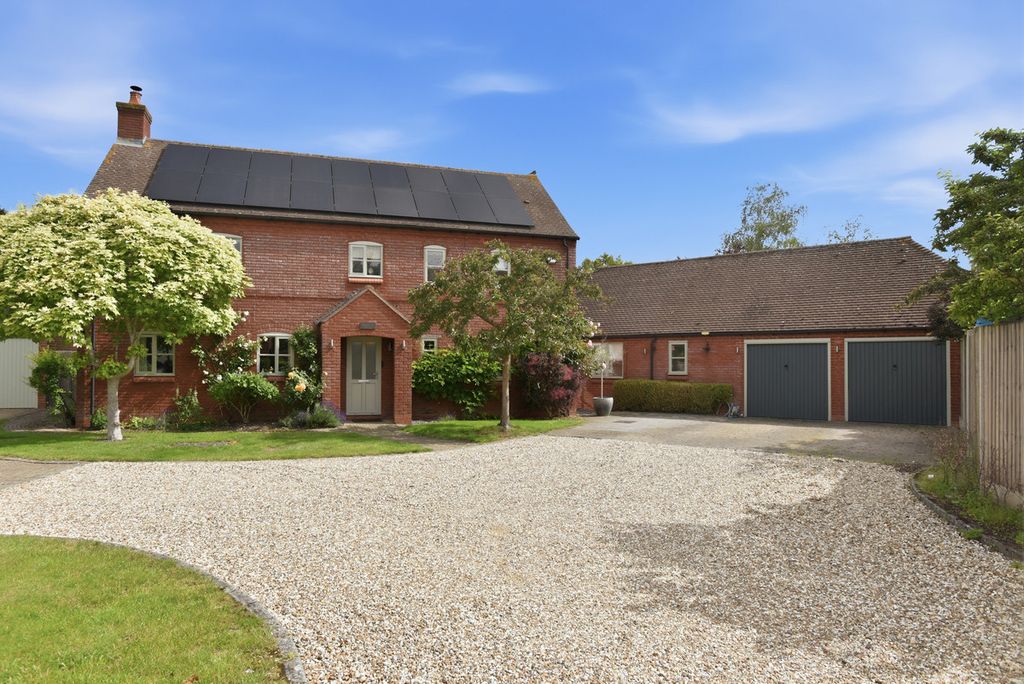 Property photo 1 of 34