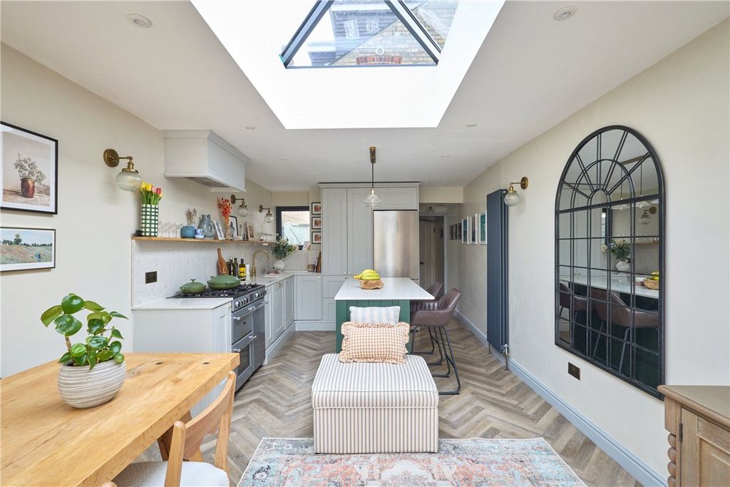 Property photo 2 of 20 Picture No. 04