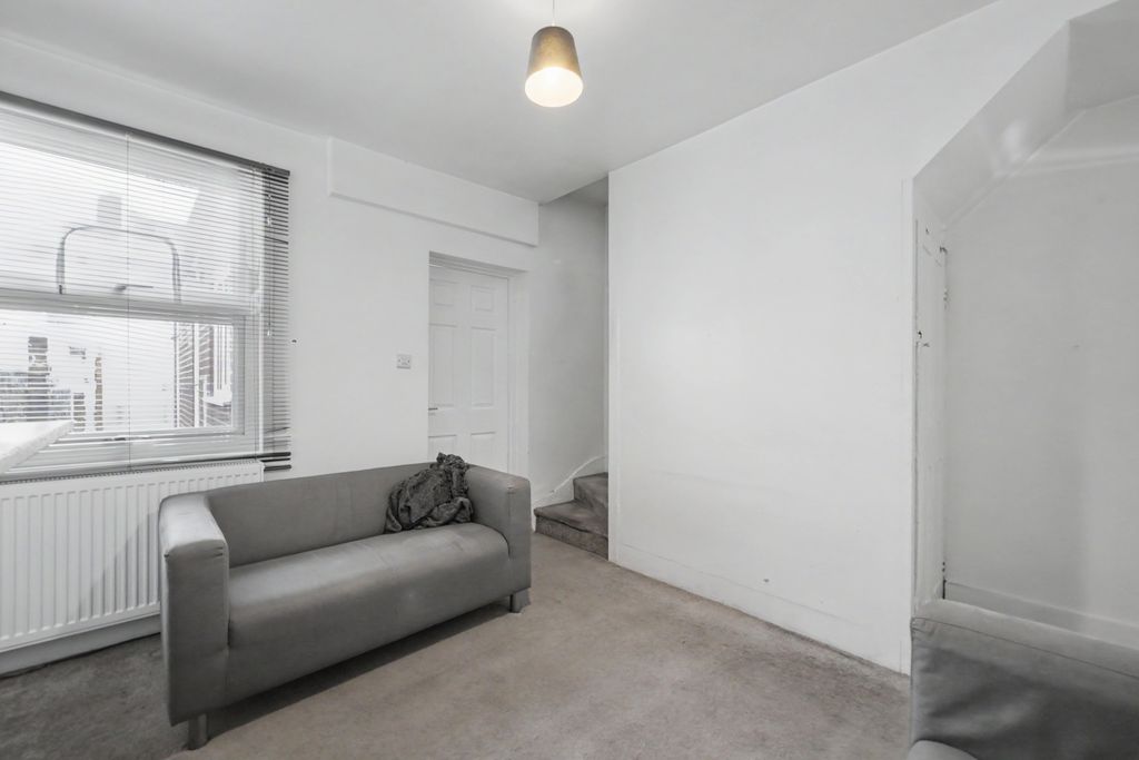 Property photo 3 of 21 12 Pell Street, Reading, Rg1 2Nz