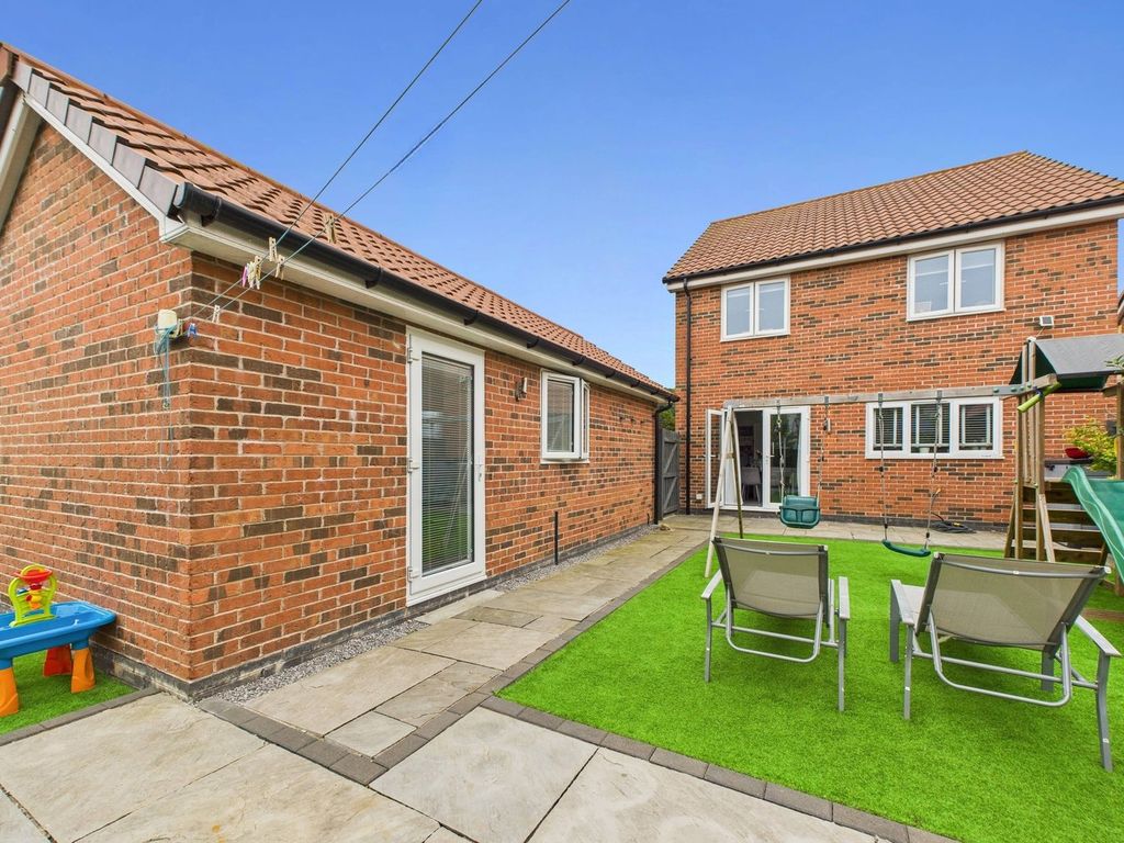 Property photo 2 of 23