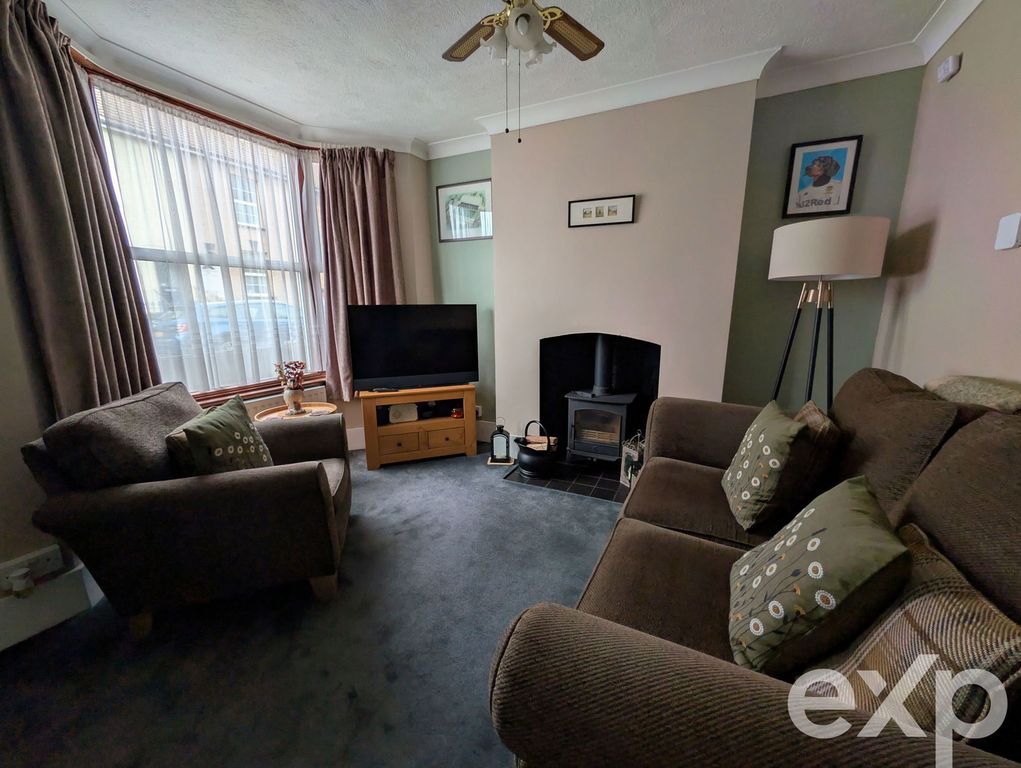 Property photo 3 of 18