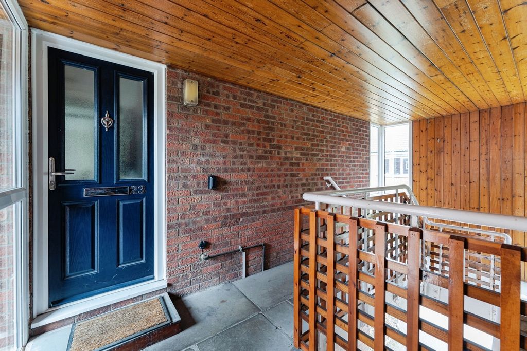 Property photo 1 of 12 Pbox-Img.Jpg