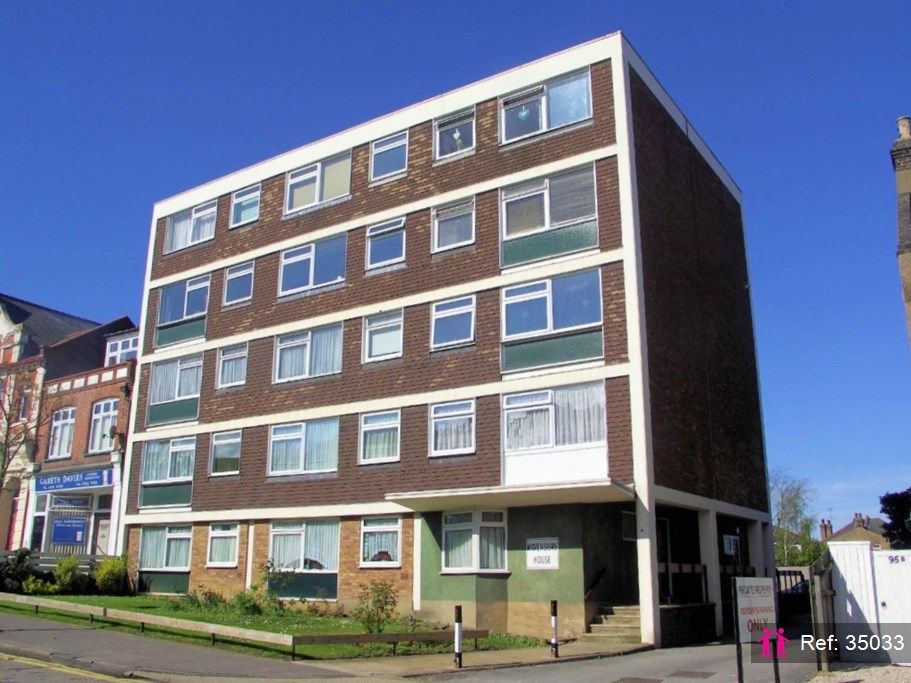 Property photo 2 of 13