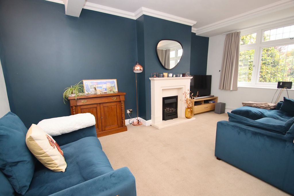 Property photo 3 of 21 Photo 2