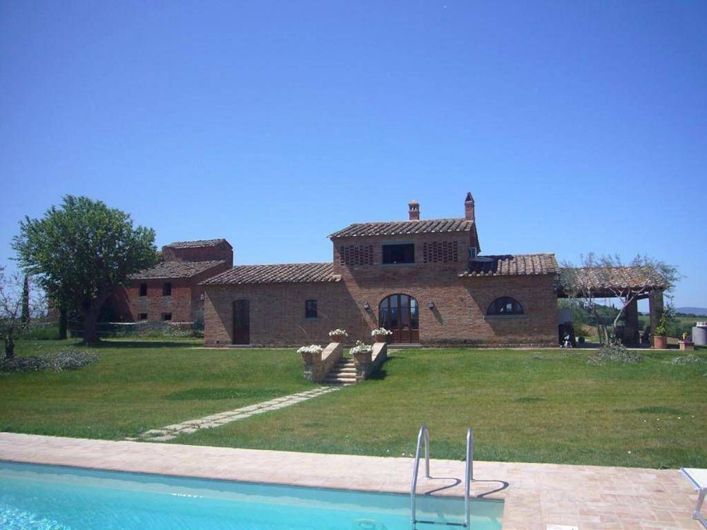Property photo 1 of 30