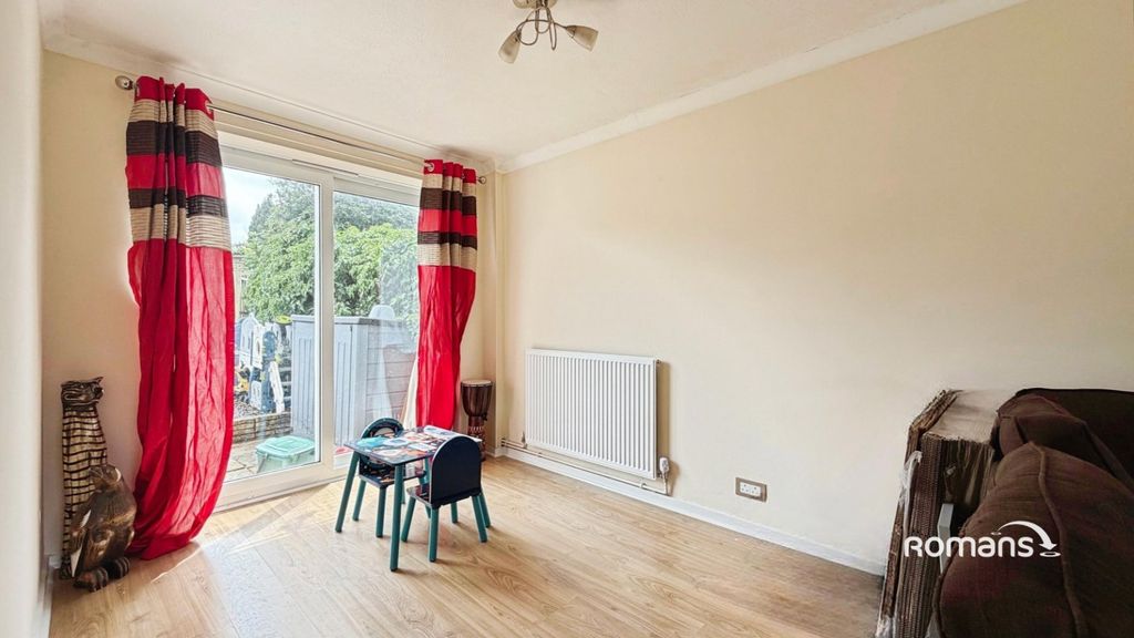 Property photo 3 of 11 Picture No. 08