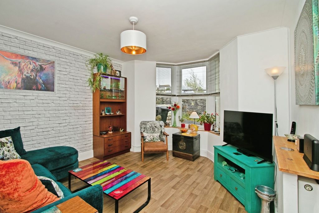 Property photo 3 of 12 Pbox-Img.Jpg