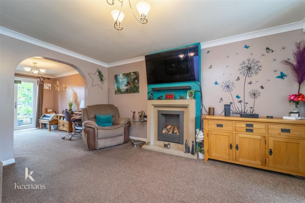 Property photo 2 of 44