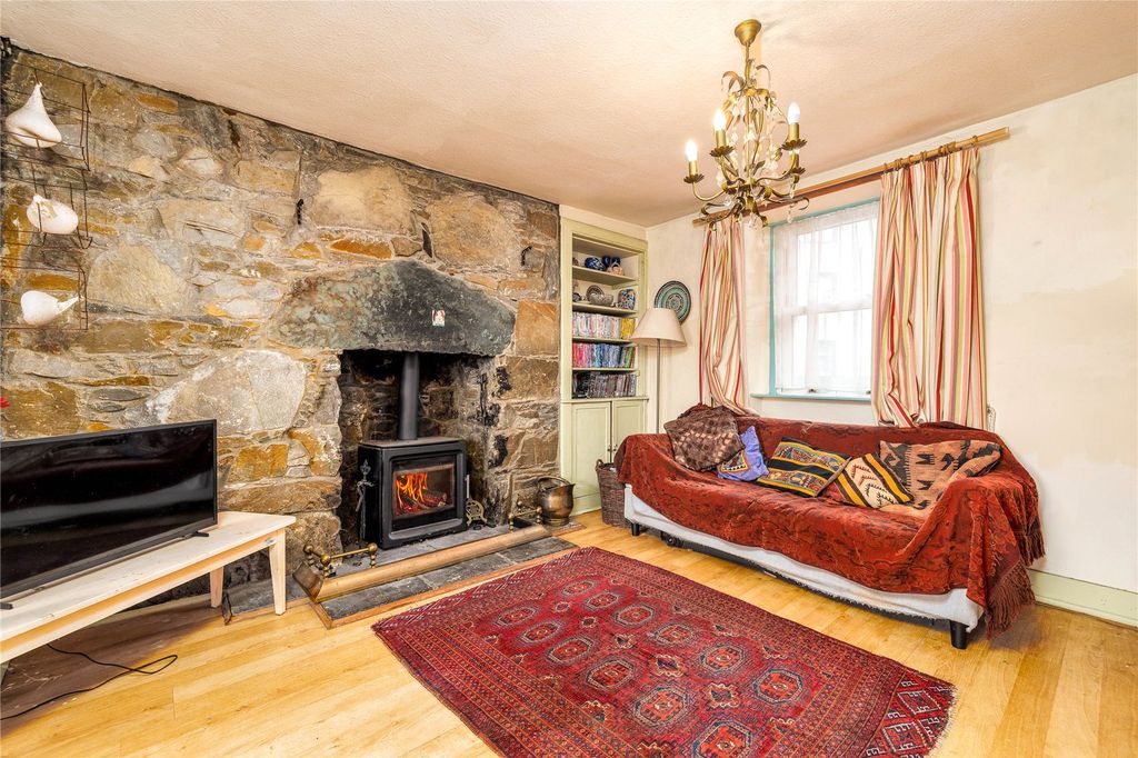 Property photo 3 of 17 Picture No. 01