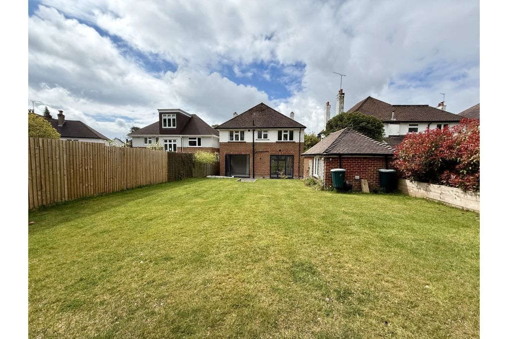 Property photo 2 of 14