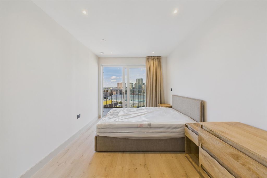 Property photo 3 of 12 6.Jpg