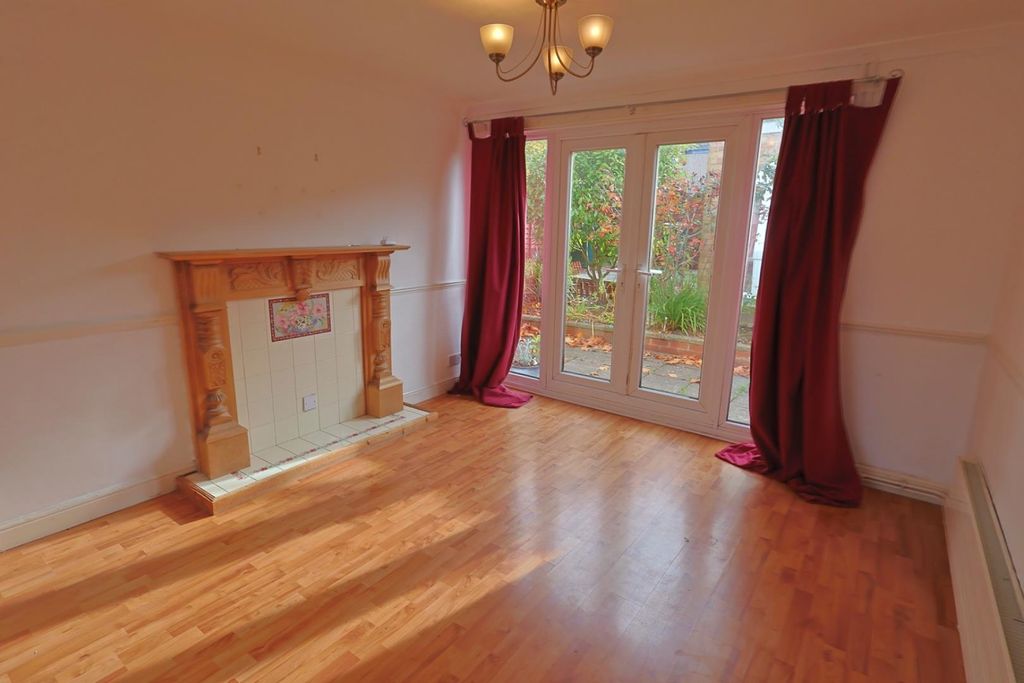 Property photo 2 of 15 Lounge Diner