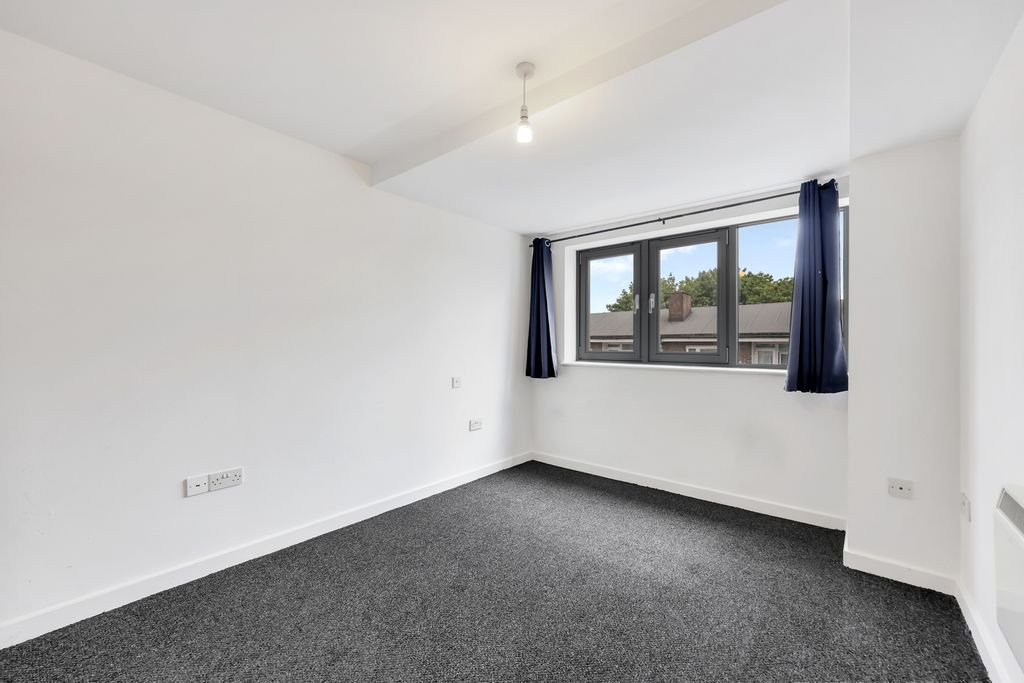 Property photo 3 of 9 Picture No. 20
