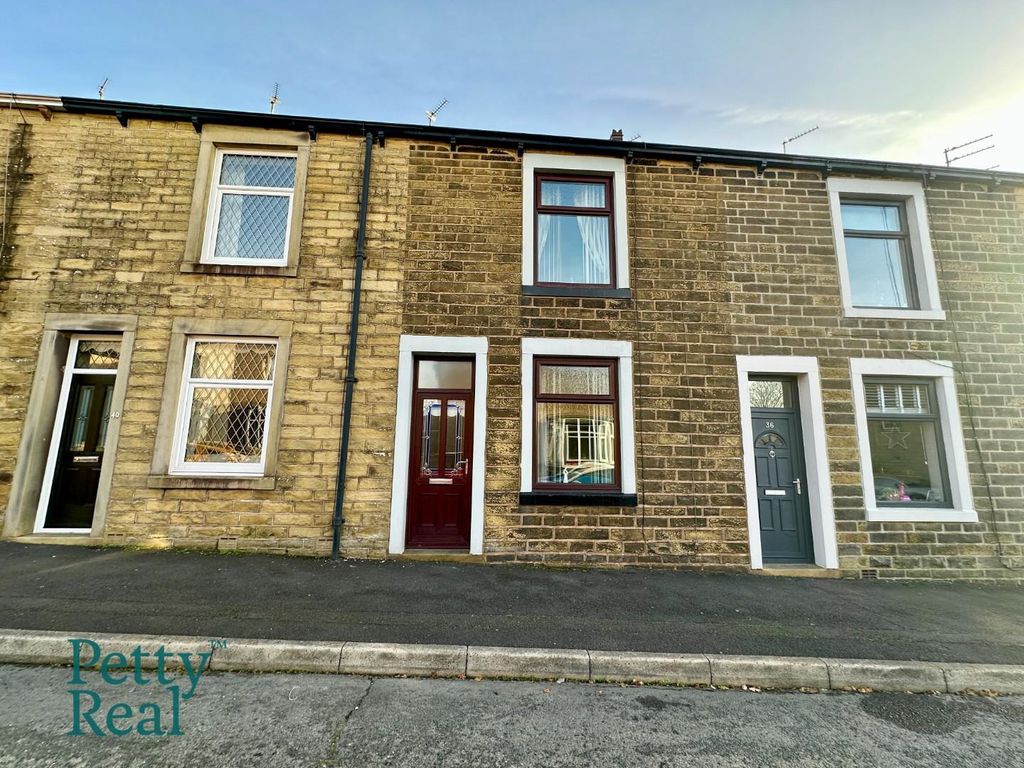 Property photo 2 of 13 E58D6982-67C5-4117-Bcb2-7123C6D44Eec.Jpeg