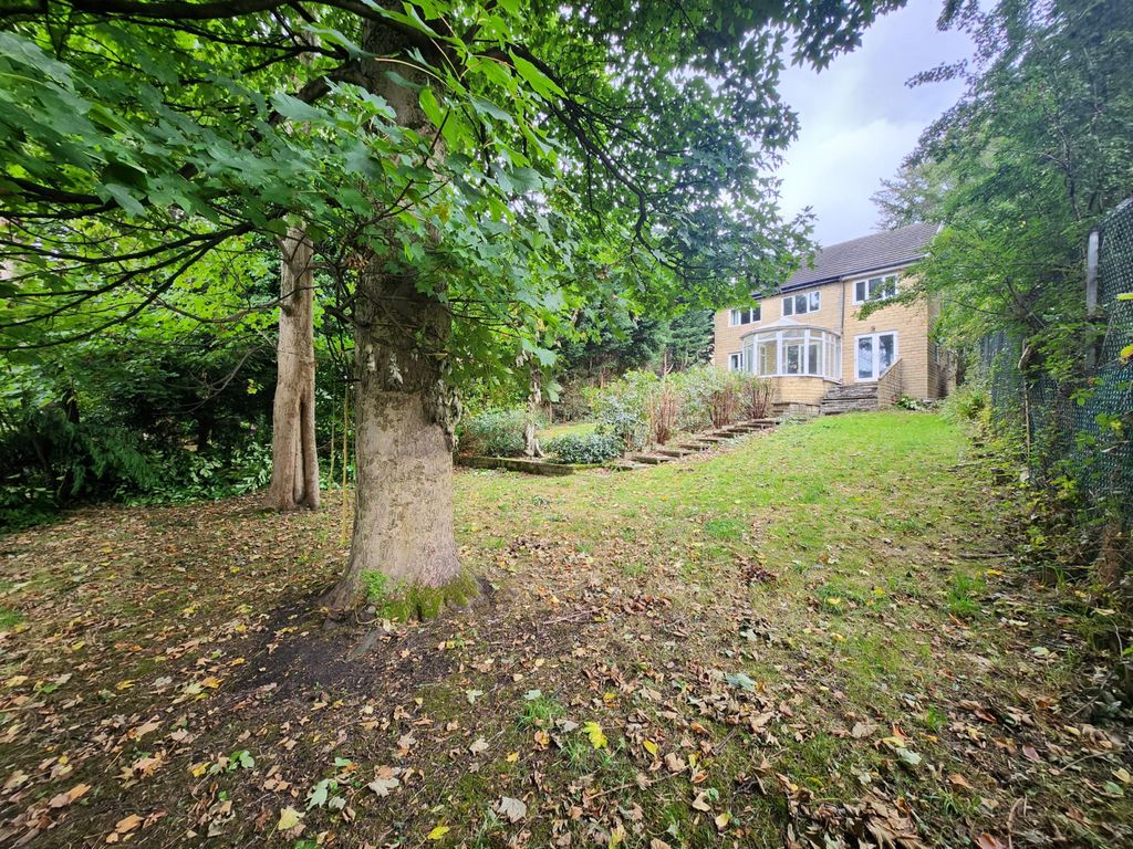 Property photo 1 of 27 4 Bedroom Detached For Sale