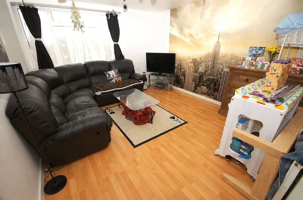 Property photo 2 of 8 Living Room