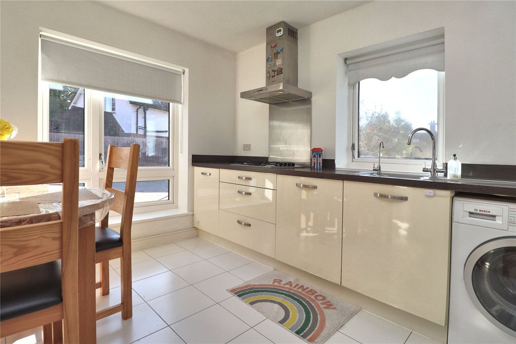 Property photo 3 of 15 Picture No. 04