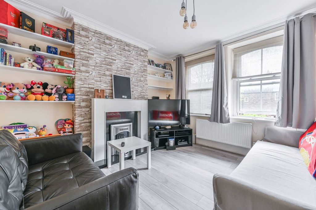 Property photo 2 of 7