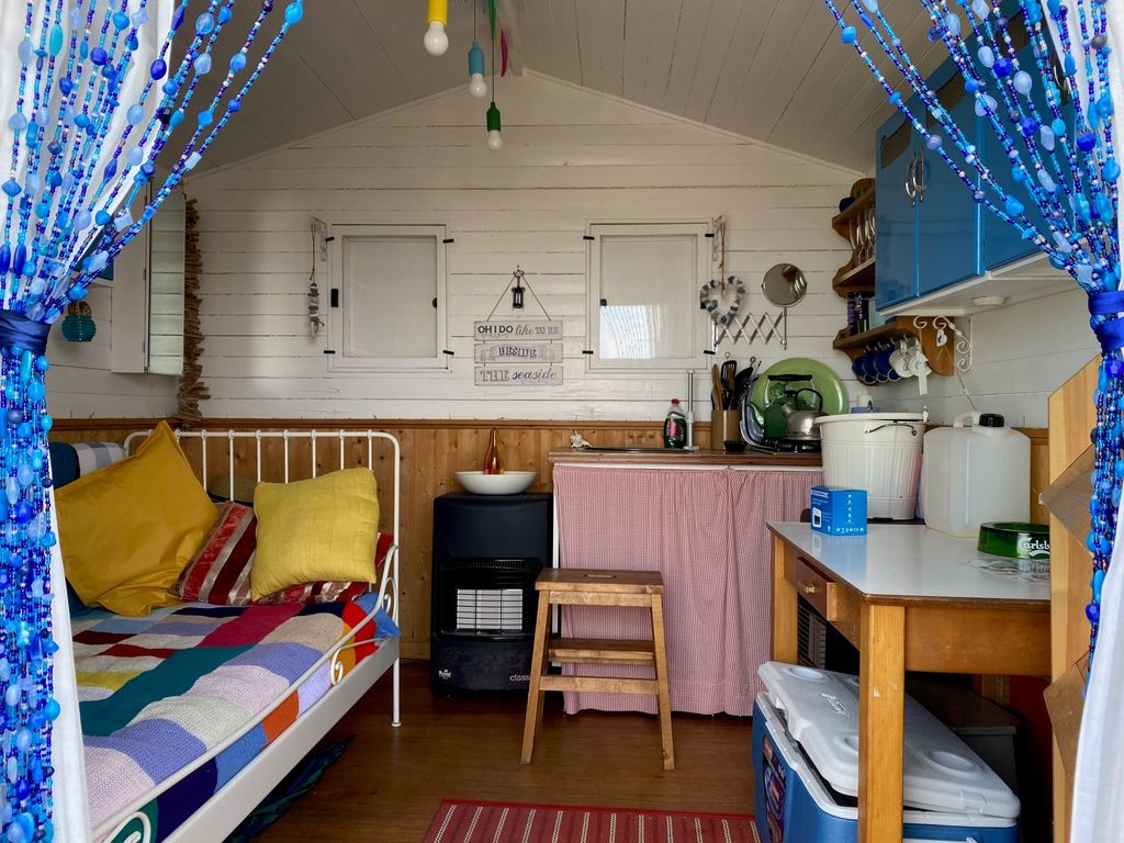 Property photo 2 of 13 14
