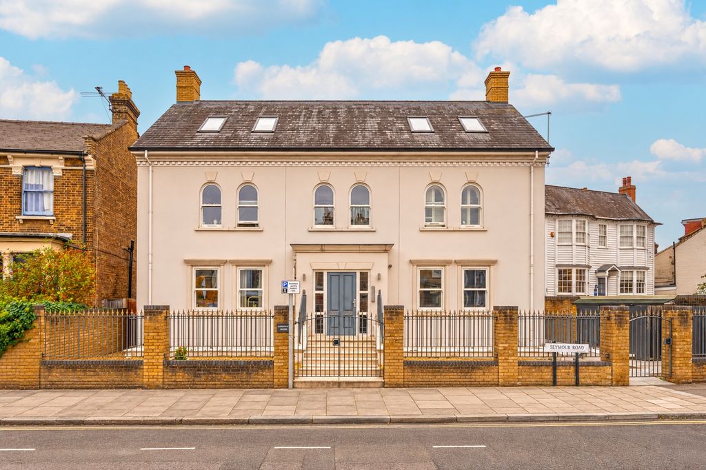Property photo 1 of 7