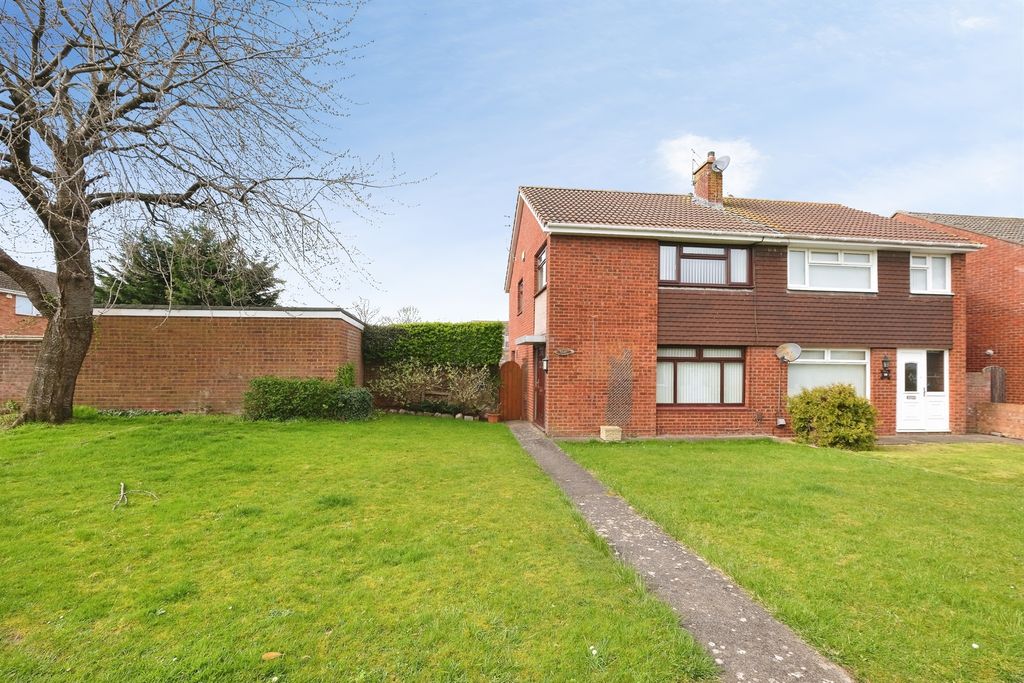 Property photo 2 of 15