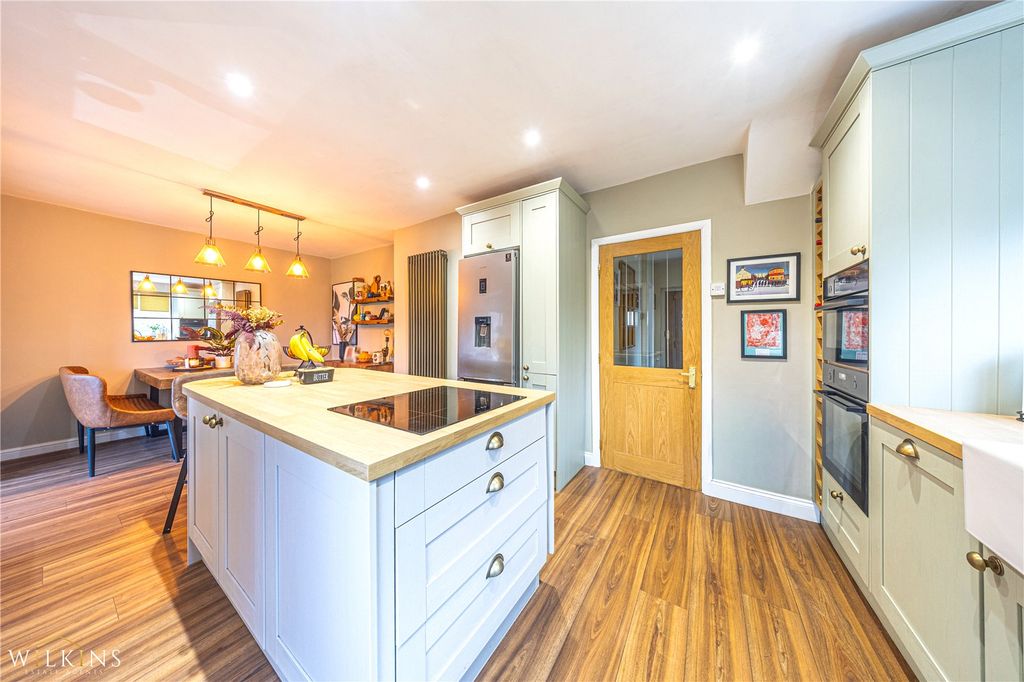 Property photo 2 of 35 Picture No. 05