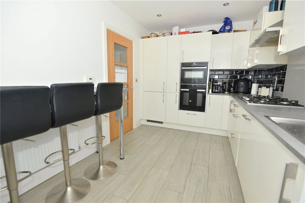 Property photo 3 of 10 Picture No. 09