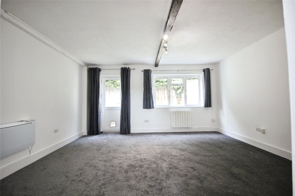 Property photo 2 of 9 Picture No. 03