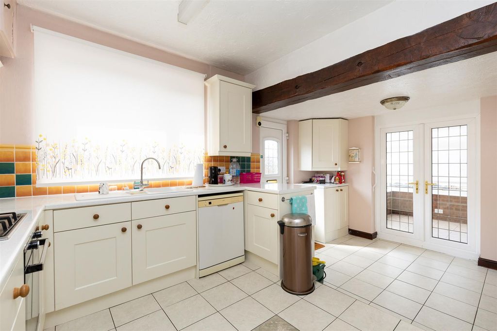 Property photo 3 of 27 58Diglane-5.Jpg