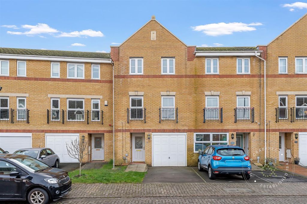 Property photo 1 of 38 Exterior (1).Jpg