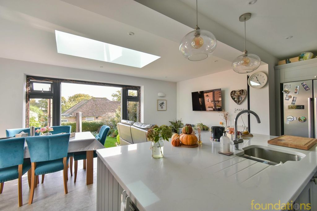 Property photo 1 of 22